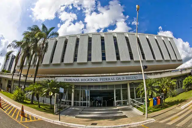 Tempo de trabalho rural pode ser somado ao tempo de trabalho urbano para fins de aposentadoria