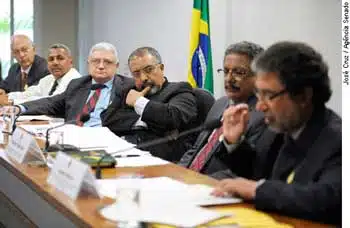 Aposentadoria especial na construção civil opõe empresários e sindicalistas