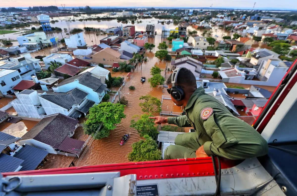 Beneficiários do BPC atingidos pelas enchentes no RS têm prazo prorrogado para solicitar parcela adicional